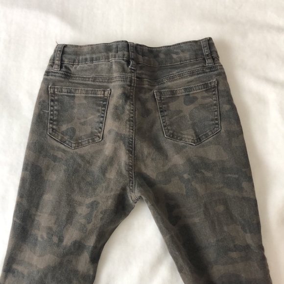 Girls jeans Camouflage Green Jeans 👖 - Picture 3 of 6
